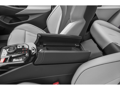 2025 BMW M5 Base