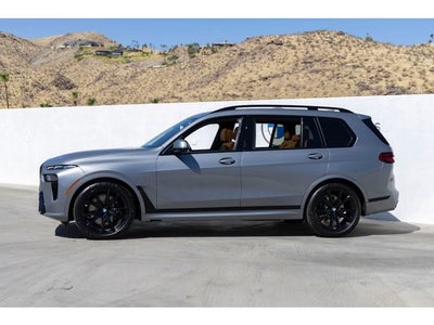 2027 BMW X7 Base