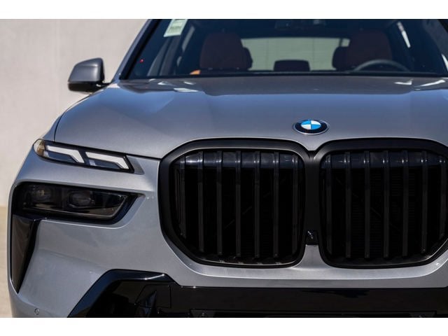 2027 BMW X7 Base