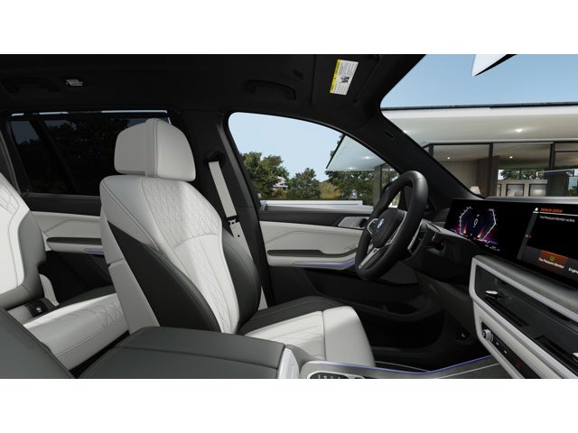 2027 BMW X7 Base