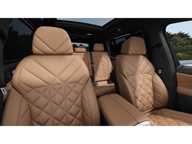2027 BMW X7 Base