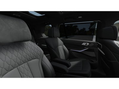 2027 BMW X7 Base