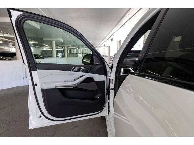 2026 BMW X5 Base