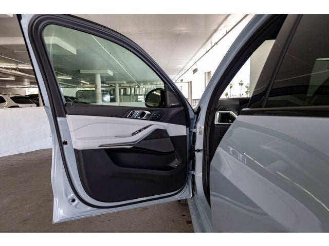 2026 BMW X5 Base