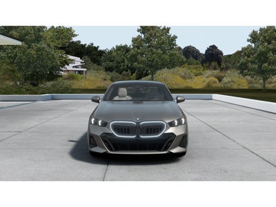 2026 BMW 550e Base