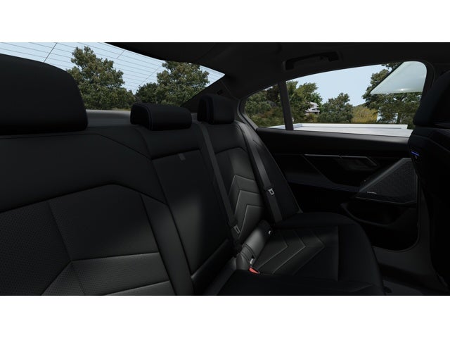 2026 BMW 550e Base