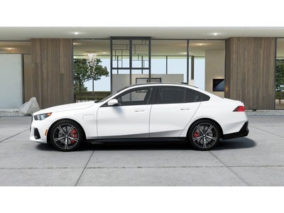 2027 BMW 550e Base