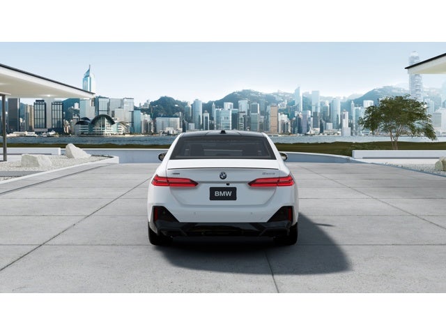 2027 BMW 550e Base