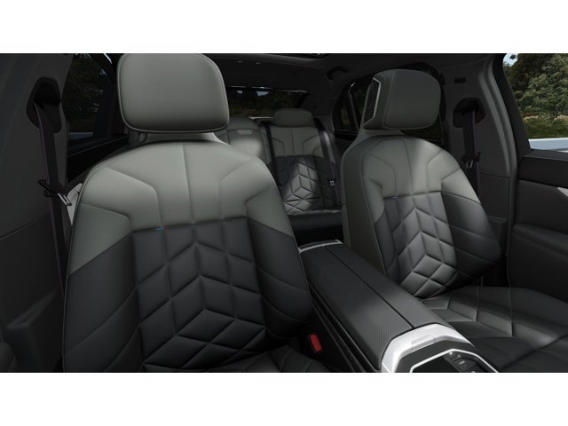 2026 BMW 760i Base