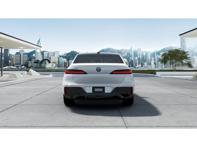 2026 BMW 750e xDrive Base