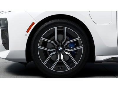 2026 BMW 750e xDrive Base