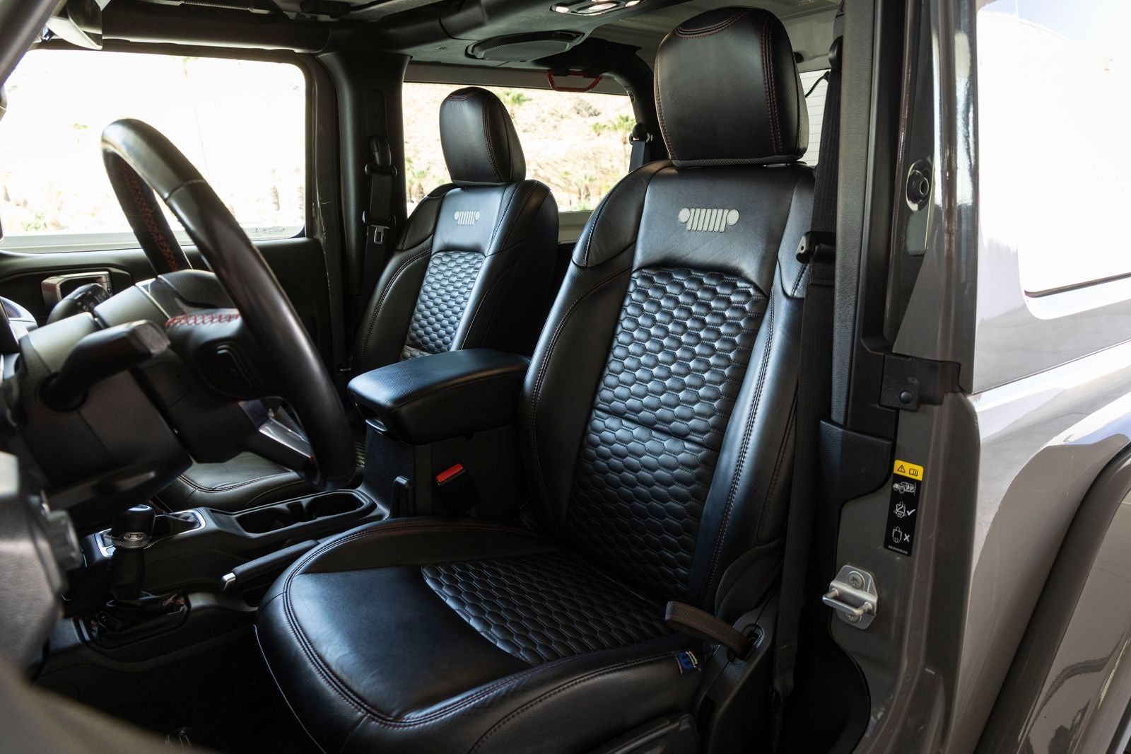 2022 Jeep Wrangler Rubicon - Photo 19