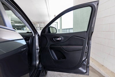 2022 Jeep Cherokee Trailhawk