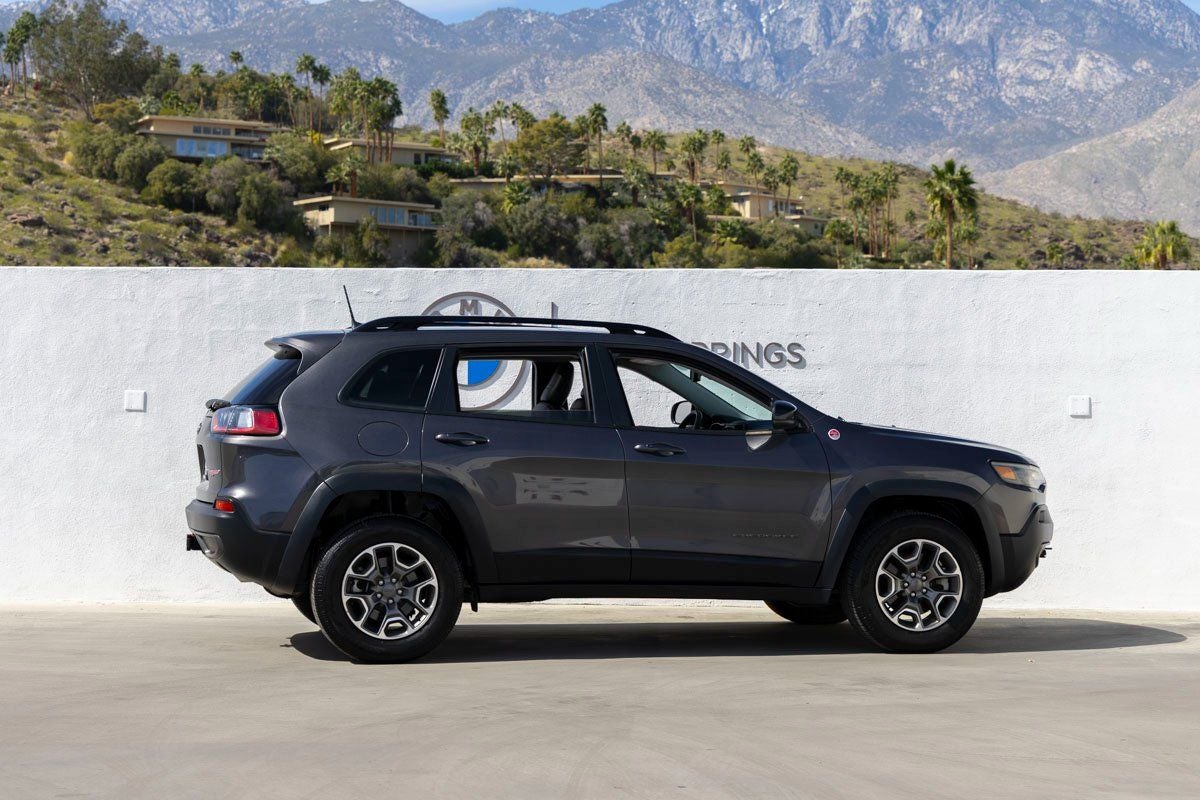 2022 Jeep Cherokee Trailhawk