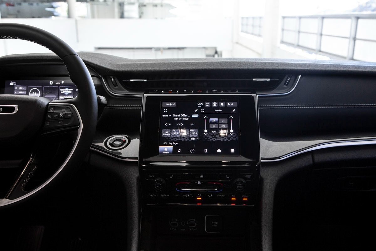 2023 Jeep Grand Cherokee Altitude