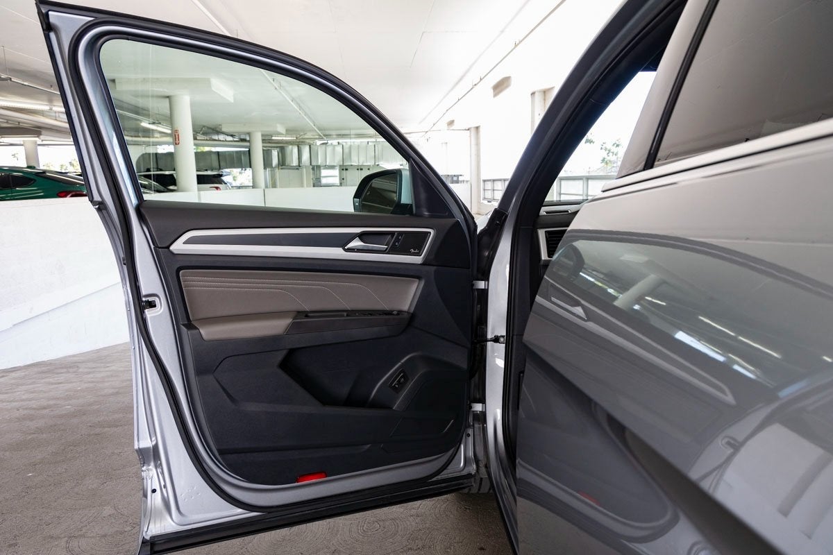 2022 Volkswagen Atlas Cross Sport 3.6L V6 SEL Premium R-Line