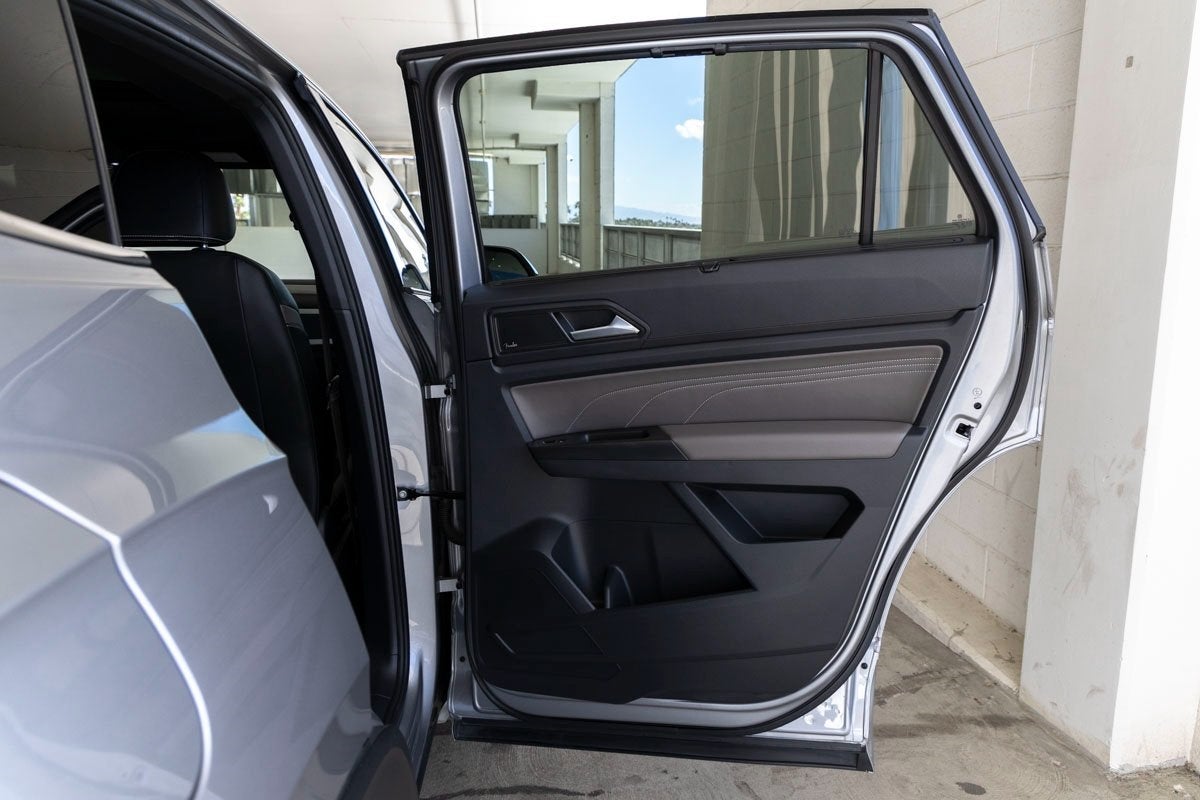 2022 Volkswagen Atlas Cross Sport 3.6L V6 SEL Premium R-Line