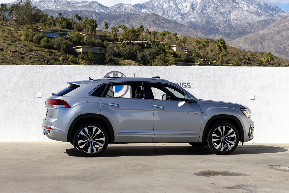 2022 Volkswagen Atlas Cross Sport 3.6L V6 SEL Premium R-Line