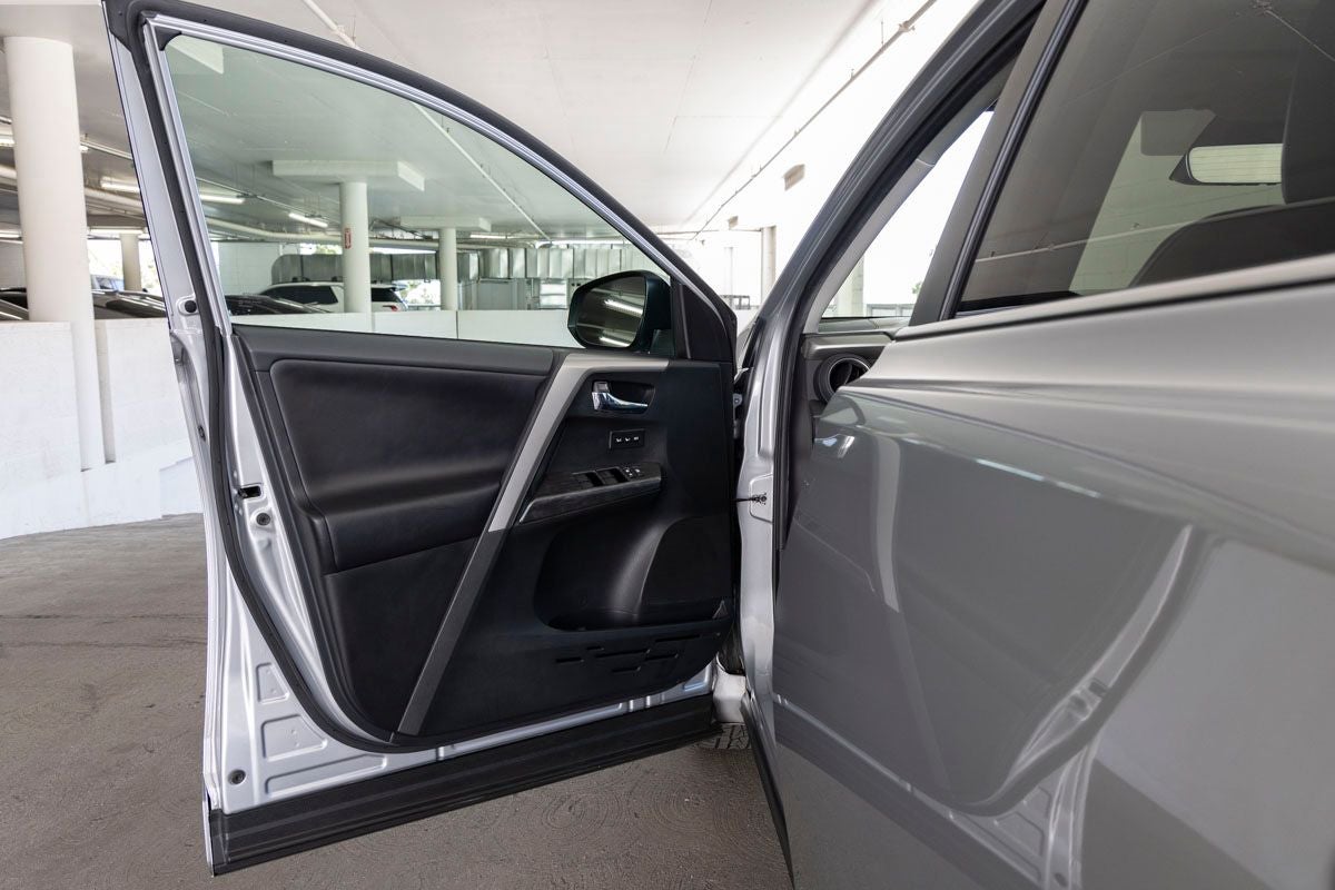 2017 Toyota RAV4 Platinum