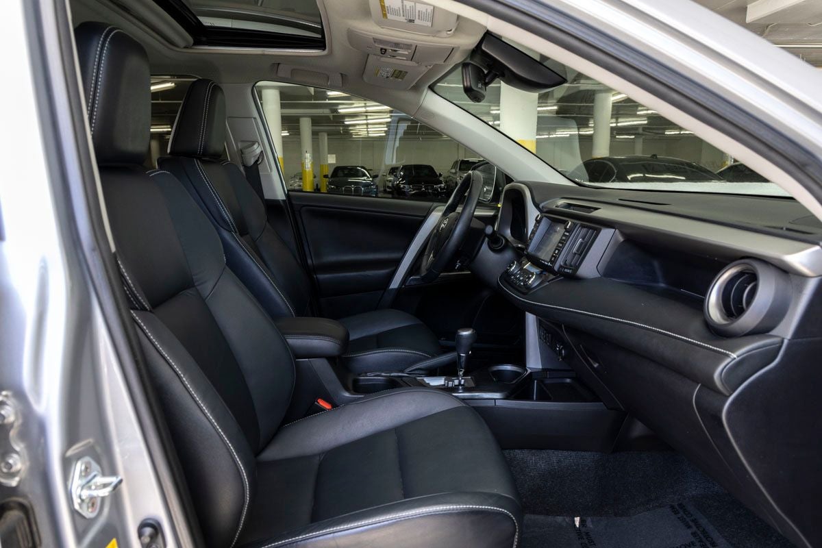 2017 Toyota RAV4 Platinum