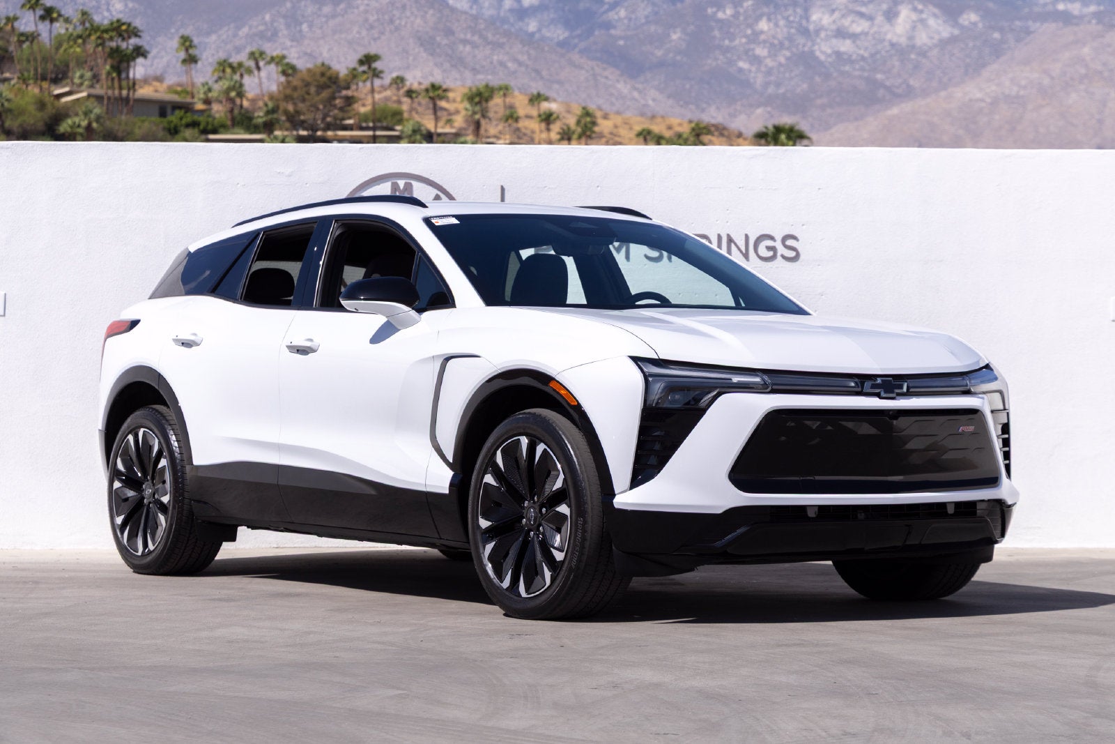 Used 2024 Chevrolet Blazer EV RS with VIN 3GNKDCRJ6RS171794 for sale in Palm Springs, CA