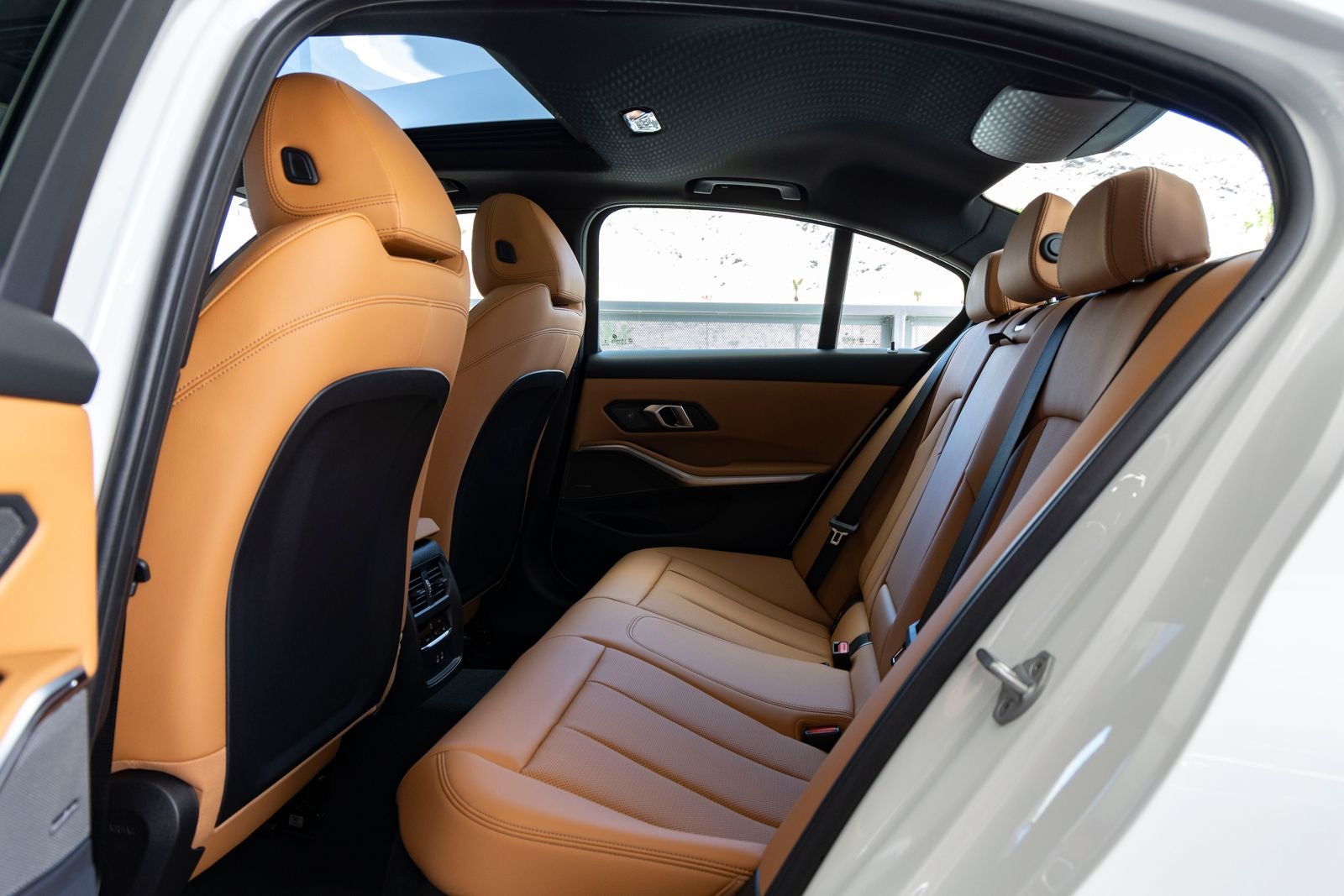 2026 BMW 330i 330i