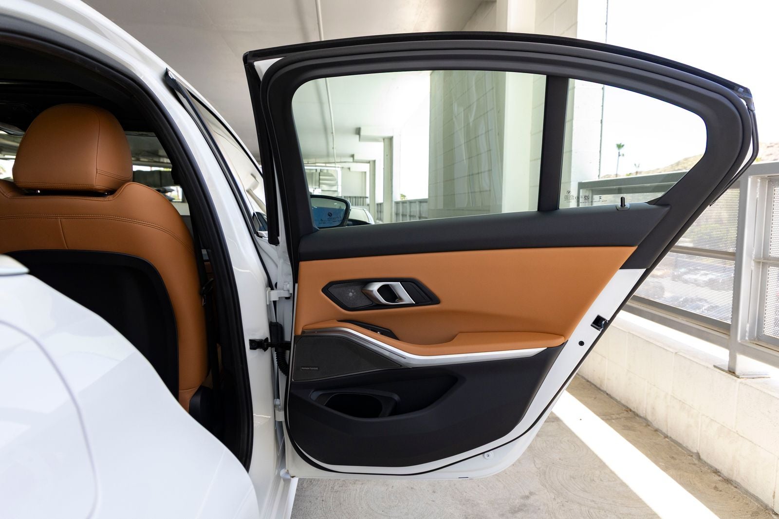 2026 BMW 330i 330i