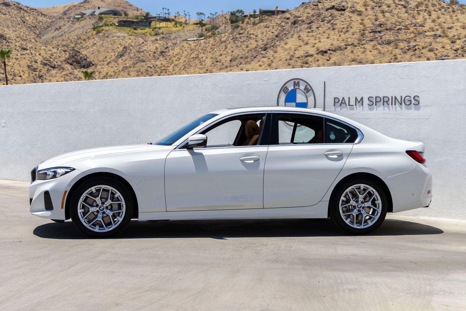 2026 BMW 330i 330i
