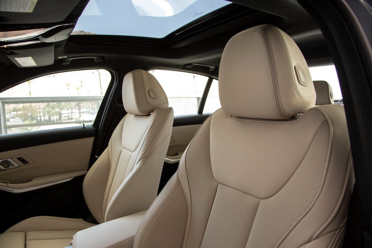 2026 BMW 330i 330i