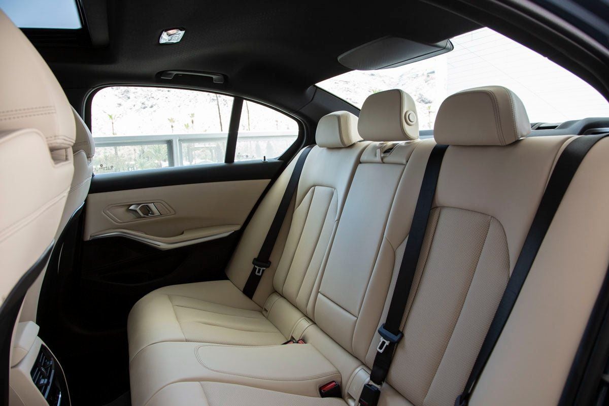 2026 BMW 330i 330i