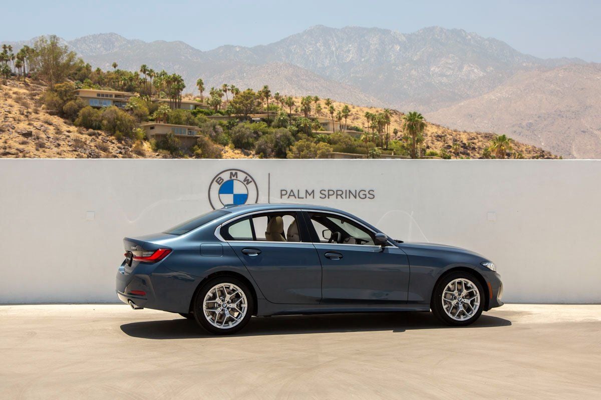 2026 BMW 330i 330i