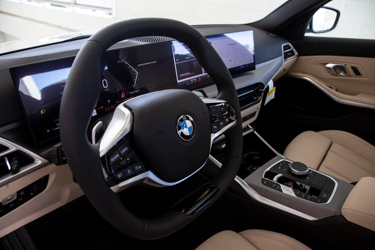 2026 BMW 330i 330i