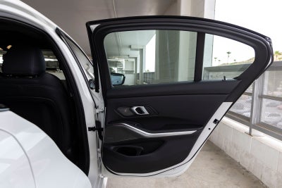 2026 BMW 330i 330i