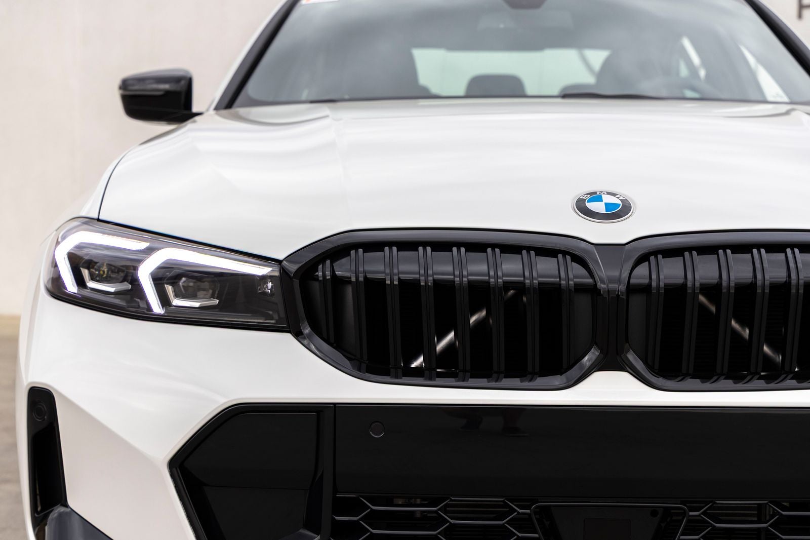 2026 BMW 330i 330i