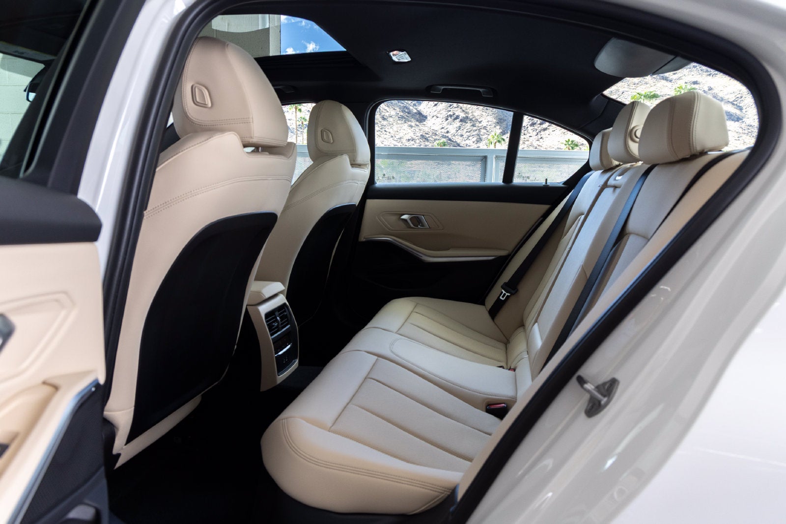 2026 BMW 3 Series 330i