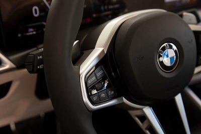 2025 BMW 3 Series 330i