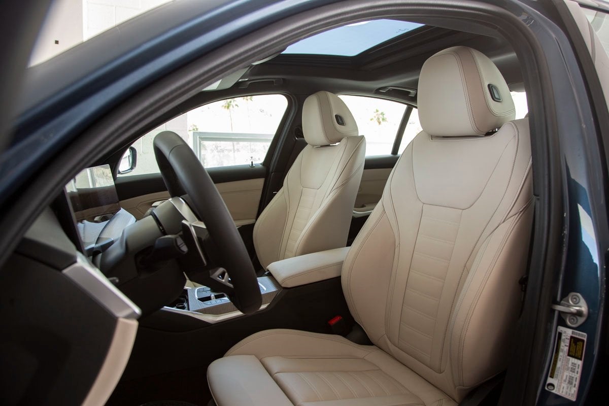 2025 BMW 3 Series 330i