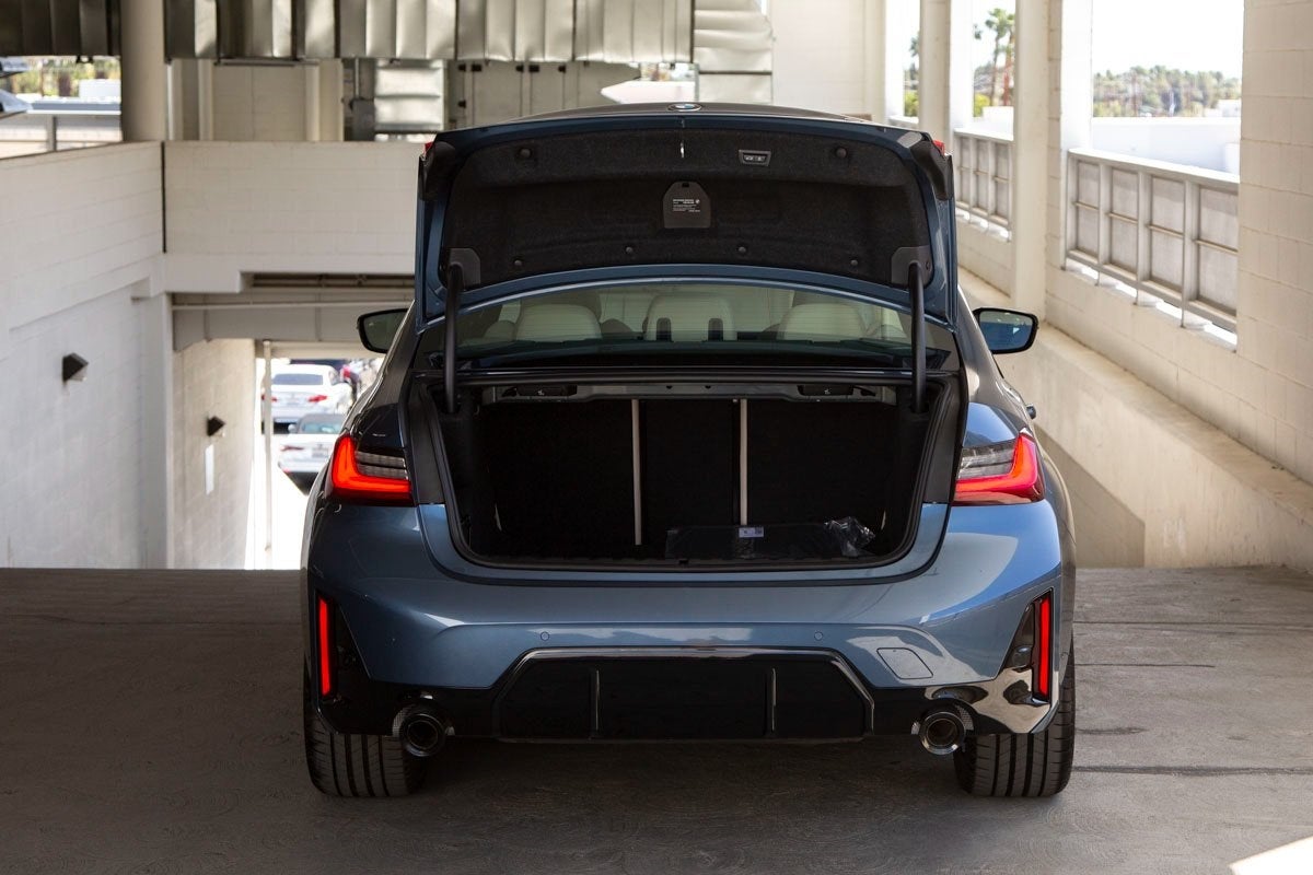 2025 BMW 3 Series 330i