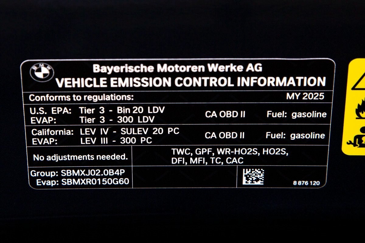 2025 BMW 3 Series 330i
