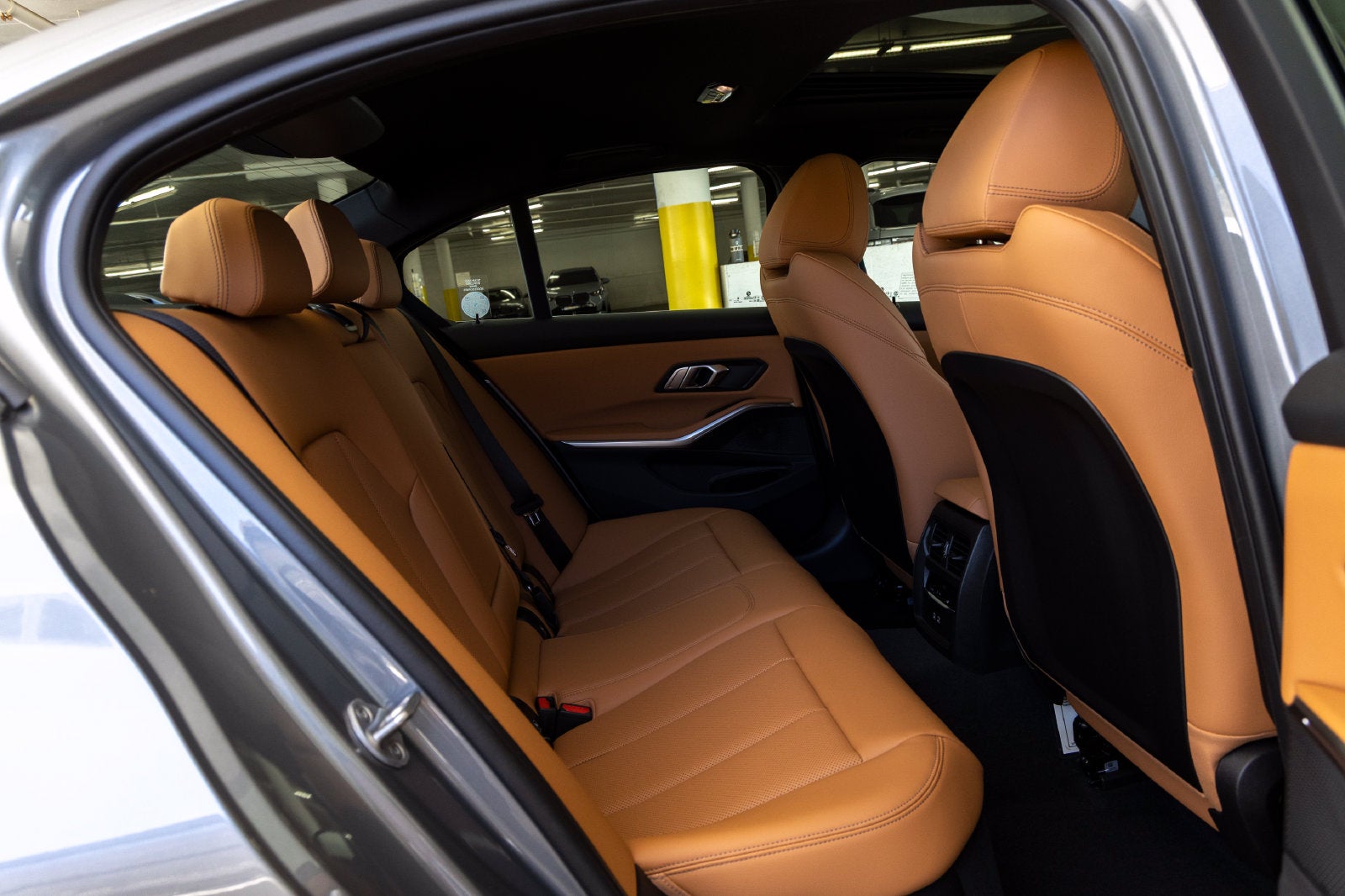 2026 BMW 330i 330i