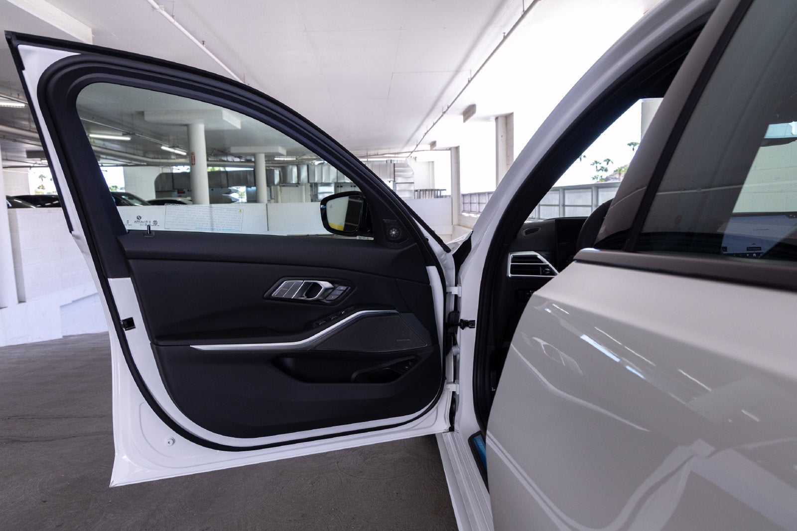 2026 BMW 330i 330i