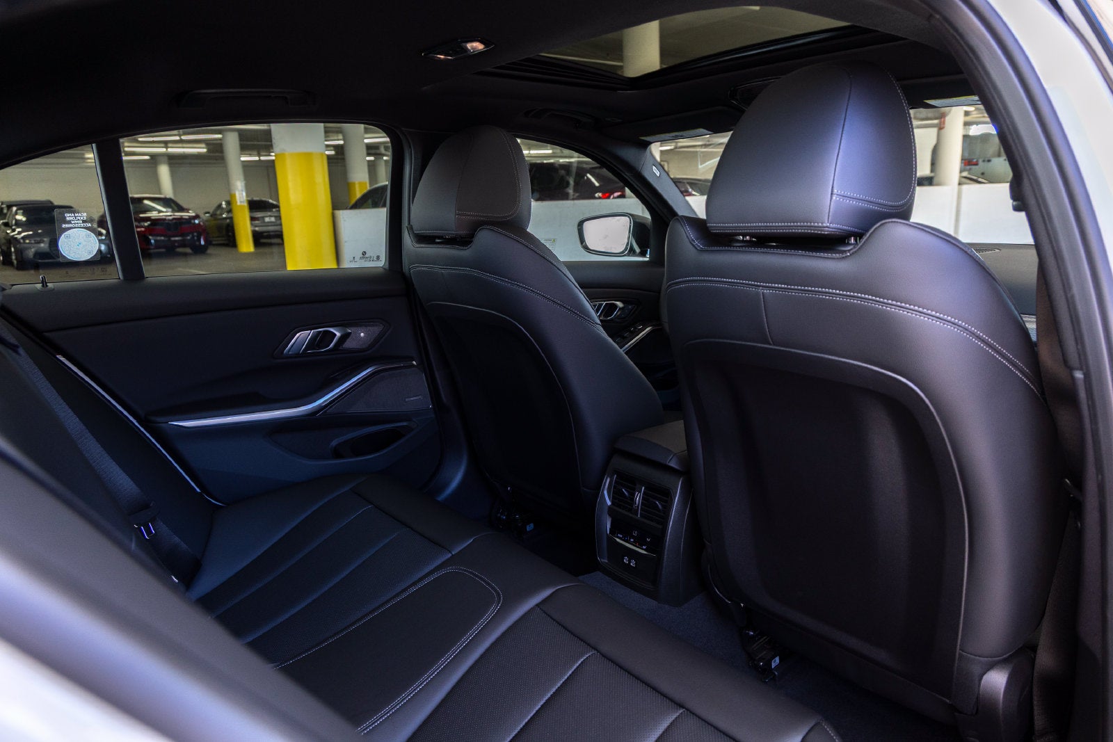 2026 BMW 330i 330i
