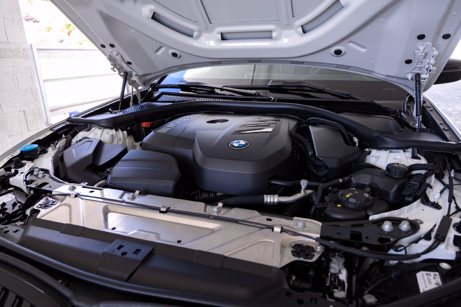 2026 BMW 330i 330i