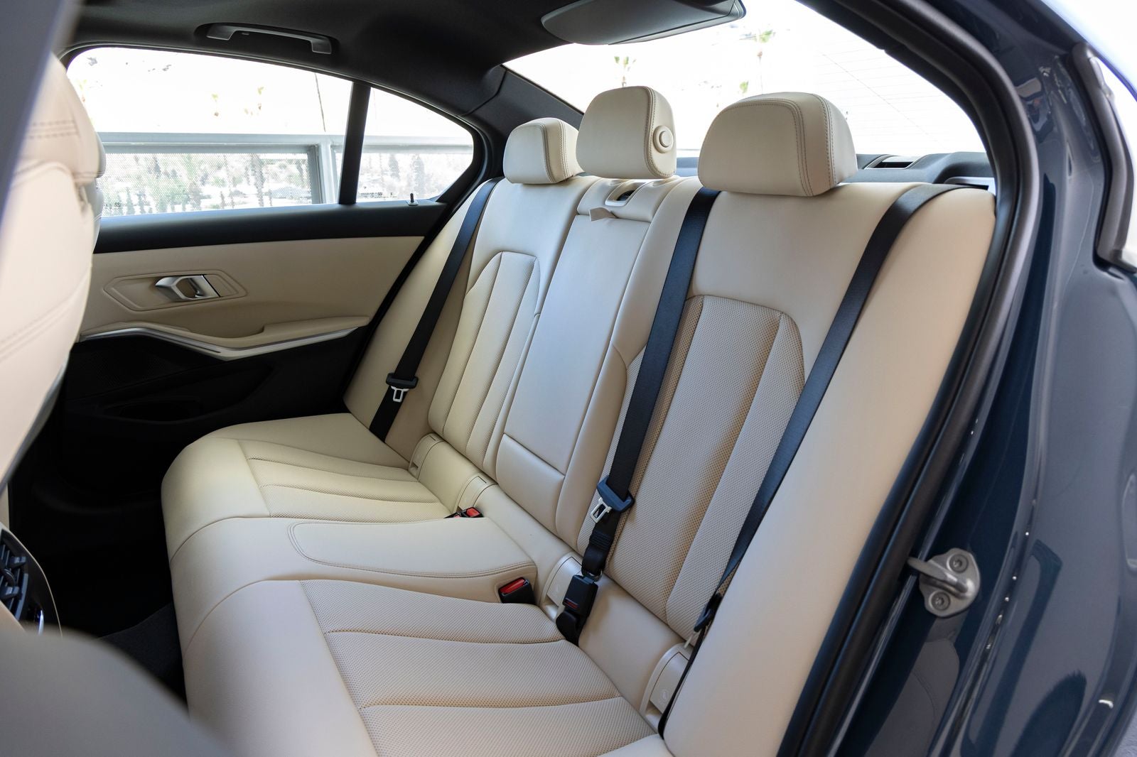 2026 BMW 330i 330i