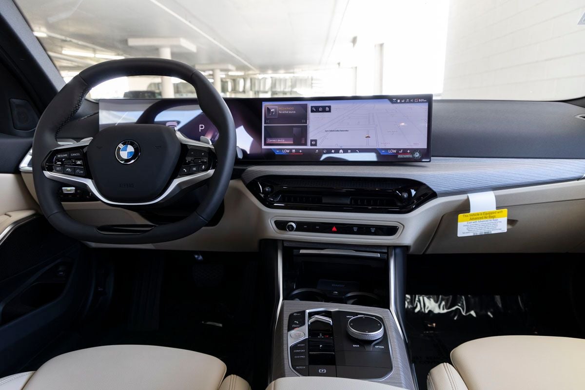 2026 BMW 330i 330i