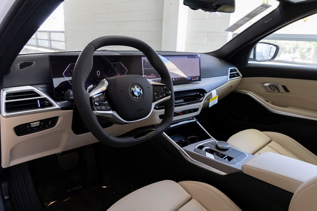 2026 BMW 330i 330i