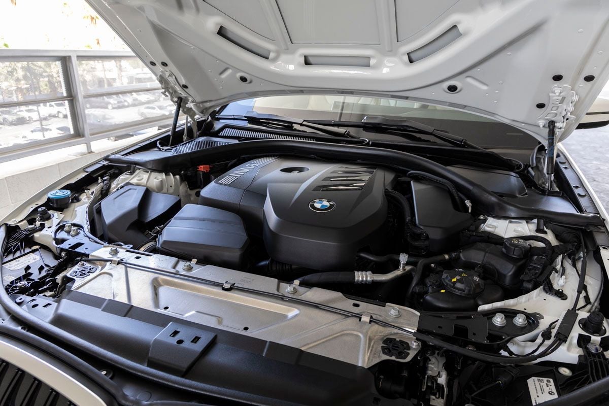 2026 BMW 330i 330i