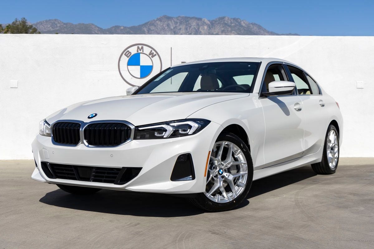 2026 BMW 330i 330i