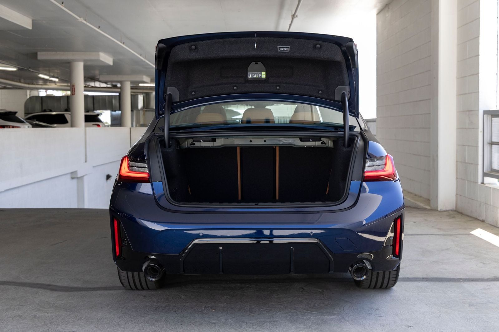 2026 BMW 330i 330i