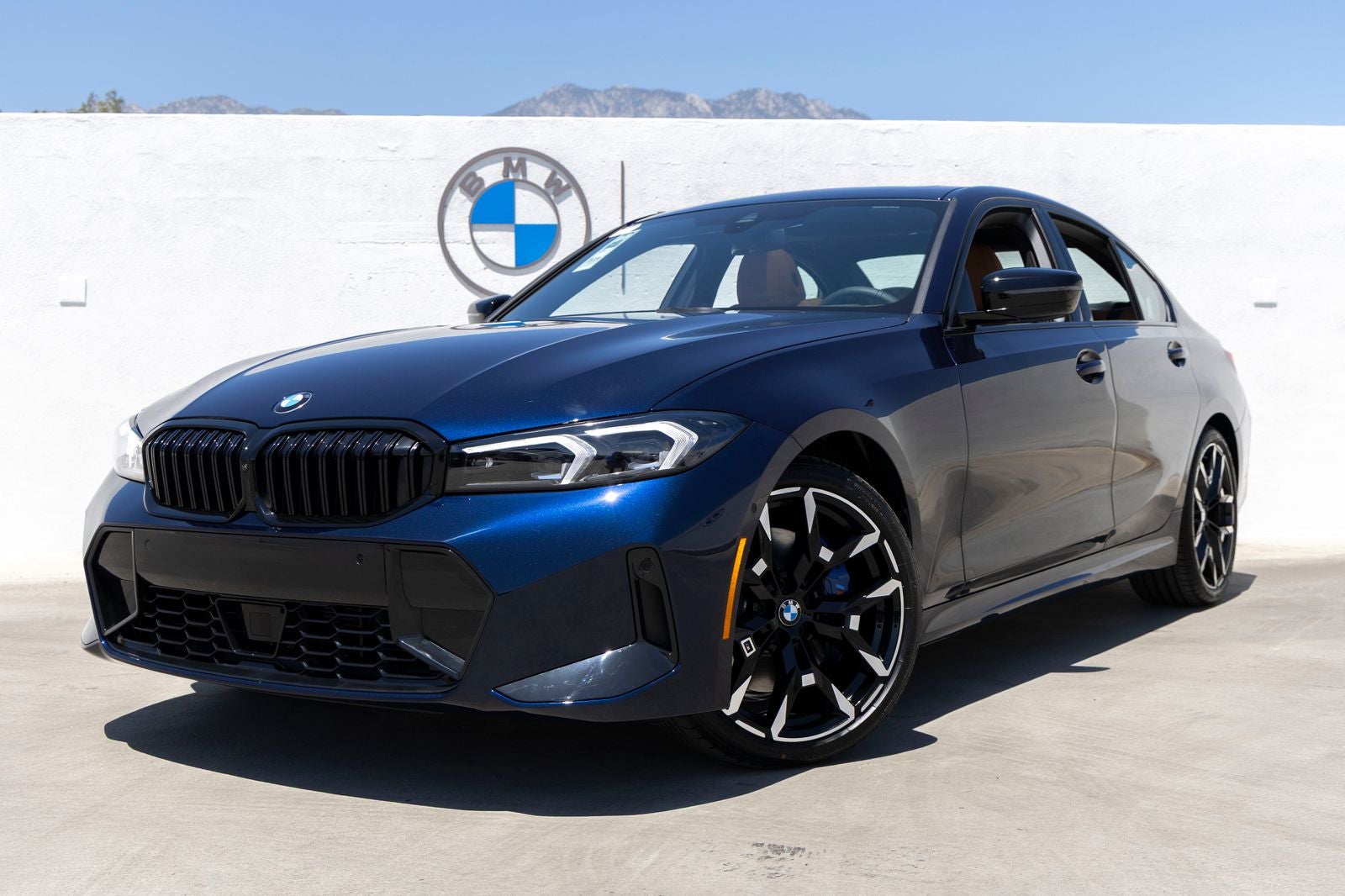 2026 BMW 330i 330i